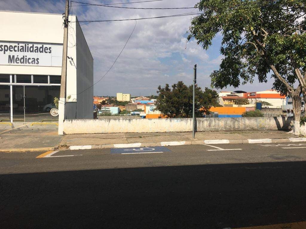 Lote à venda no Centro