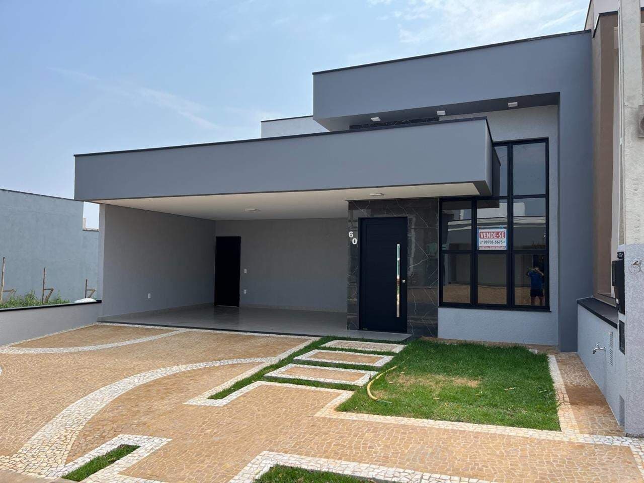 Casa à venda no Condomínio Olívio Franceschini