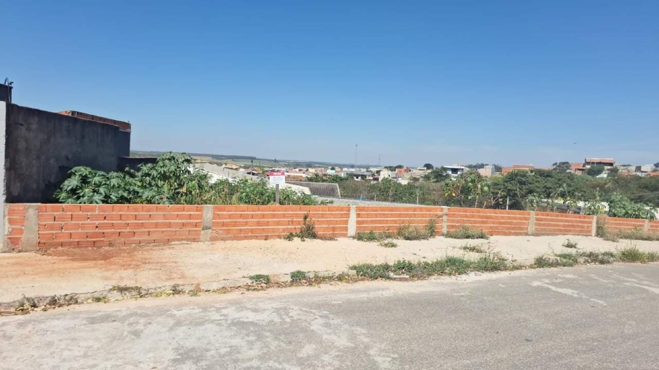 Lote à venda no Parque Residencial São Clemente
